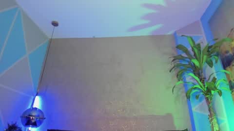 Snapshot of divaluna_ chatting on March 31, 2026, 12:12 am divaluna_ online show from March 31, 2026, 12:12 am
