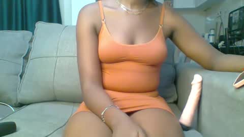 Snapshot of divasc_1 chatting on April 8, 2026, 10:10 pm queen kinky online show from April 8, 2026, 10:10 pm