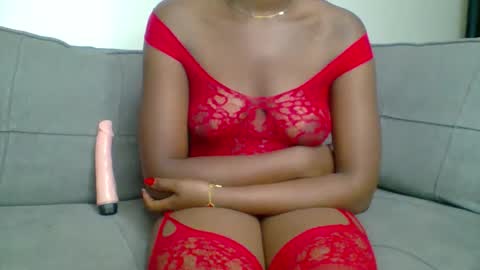 Snapshot of divasc_1 chatting on April 16, 2026, 10:01 pm queen kinky online show from April 16, 2026, 10:01 pm