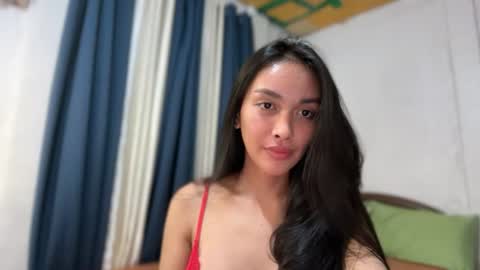 Snapshot of divina_graciaxx chatting on June 16, 2026, 1:25 pm DIVINA online show from June 16, 2026, 1:25 pm