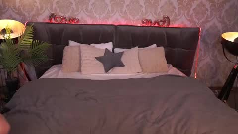 Snapshot of divinejasss chatting on February 27, 2025, 3:36 am DivineJasss online show from February 27, 2025, 3:36 am