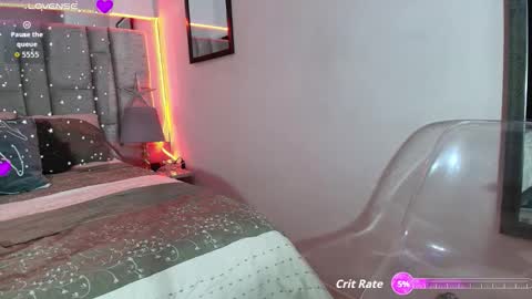 Snapshot of divinepearl chatting on February 24, 2026, 4:38 pm divinepearl online show from February 24, 2026, 4:38 pm