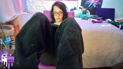 Jade Divyne online show from December 9, 2024, 3:50 am