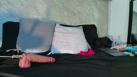 Snapshot of dixie_grey1 chatting on February 20, 2026, 2:06 pm Sofia online show from February 20, 2026, 2:06 pm