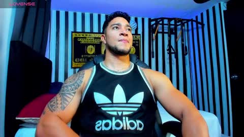 Snapshot of dixon_ray_ chatting on February 18, 2025, 12:04 am Dixon online show from February 18, 2025, 12:04 am