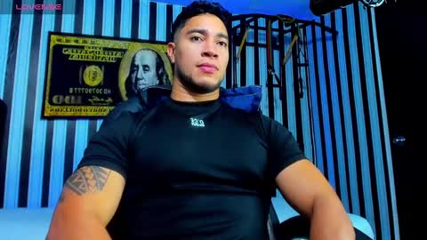 Snapshot of dixon_ray_ chatting on February 19, 2025, 11:36 pm Dixon online show from February 19, 2025, 11:36 pm