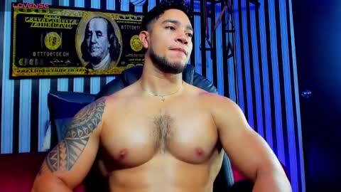 Snapshot of dixon_ray_ chatting on February 28, 2025, 12:32 am Dixon online show from February 28, 2025, 12:32 am