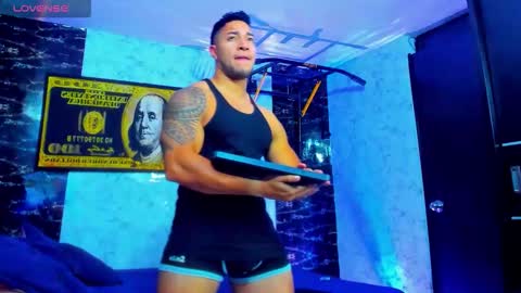 Snapshot of dixon_ray_ chatting on October 14, 2025, 12:55 am Dixon online show from October 14, 2025, 12:55 am