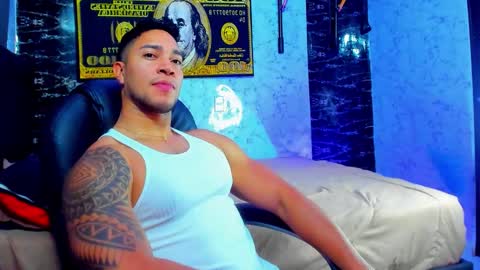 Snapshot of dixon_ray_ chatting on October 18, 2025, 2:36 am Dixon online show from October 18, 2025, 2:36 am