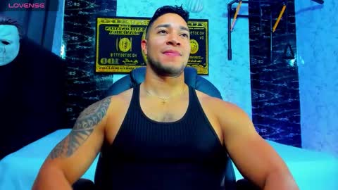 Snapshot of dixon_ray_ chatting on October 26, 2025, 12:05 am Dixon online show from October 26, 2025, 12:05 am