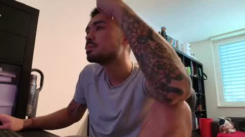 D online show from September 19, 2025, 8:05 am