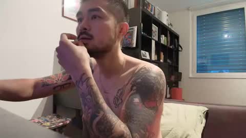 D online show from September 28, 2025, 8:52 am