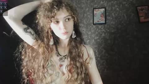 Snapshot of dizer_clop chatting on November 8, 2025, 3:23 pm Dizer online show from November 8, 2025, 3:23 pm