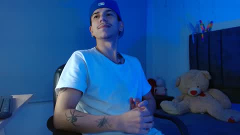 big d B online show from October 8, 2025, 11:46 pm