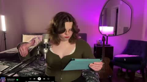 Snapshot of djentslut chatting on December 4, 2024, 11:02 pm djentslut online show from December 4, 2024, 11:02 pm