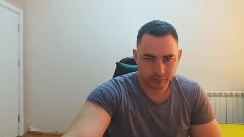 STR8 BOYv online show from May 20, 2026, 5:35 am
