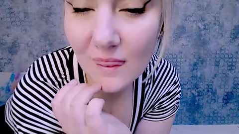 djullia online show from February 23, 2025, 12:27 pm