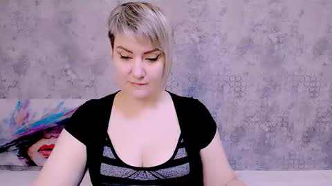 djullia online show from September 17, 2025, 6:04 am