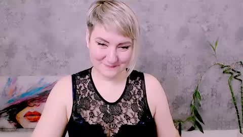 djullia online show from December 3, 2025, 6:32 am