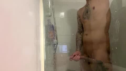 Azier online show from January 26, 2025, 3:36 pm