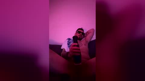 Azier online show from April 19, 2026, 1:27 am