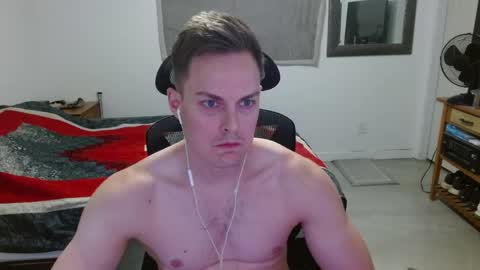 Snapshot of dmoney212 chatting on April 1, 2026, 5:52 am dmoney212 online show from April 1, 2026, 5:52 am