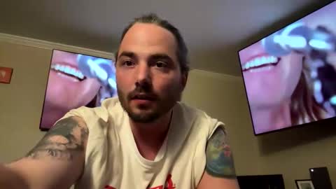 dmoneyyy1124 online show from May 5, 2026, 1:57 am