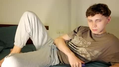 Snapshot of doedeeer chatting on February 5, 2025, 12:38 pm Alex online show from February 5, 2025, 12:38 pm