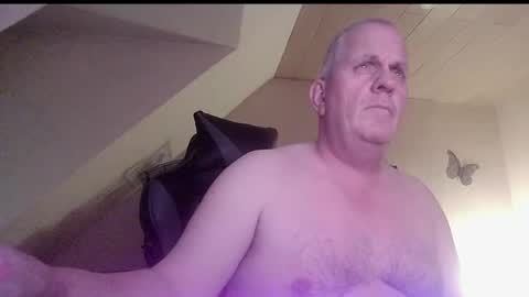 Snapshot of doggy2629 chatting on January 5, 2026, 5:27 pm doggy2629 online show from January 5, 2026, 5:27 pm