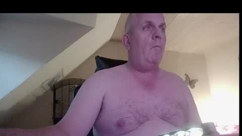 doggy2629 online show from July 27, 2026, 5:09 pm