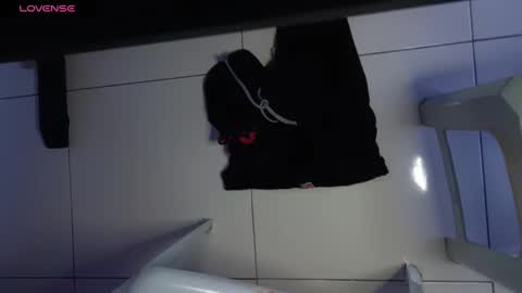 asian little tiger online show from February 1, 2025, 4:00 pm