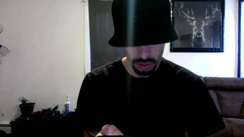 Snapshot of doingmek9 chatting on December 5, 2024, 2:22 pm doingmek9 online show from December 5, 2024, 2:22 pm