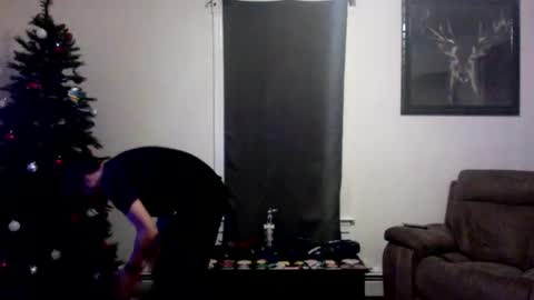 Snapshot of doingmek9 chatting on January 1, 2025, 10:43 am doingmek9 online show from January 1, 2025, 10:43 am