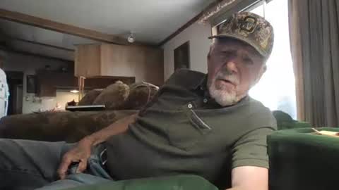 doingmyself69 online show from May 1, 2026, 5:06 pm