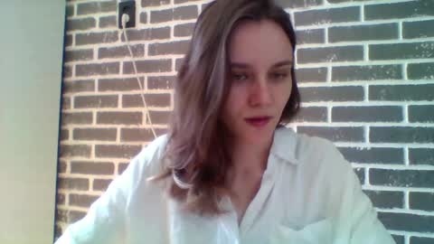 Snapshot of dolcezza_ chatting on April 22, 2026, 10:06 am dolcezza_ online show from April 22, 2026, 10:06 am