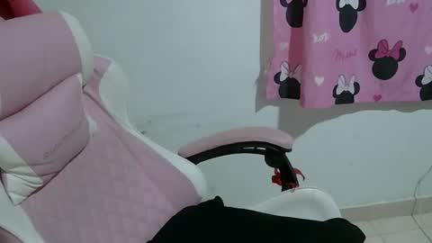 doll78latin online show from February 19, 2026, 1:56 am