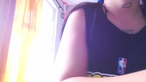 doll_and_thebrown online show from November 25, 2025, 1:55 pm