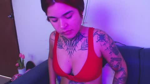Snapshot of doll_and_thebrown chatting on May 2, 2026, 1:05 pm doll_and_thebrown online show from May 2, 2026, 1:05 pm
