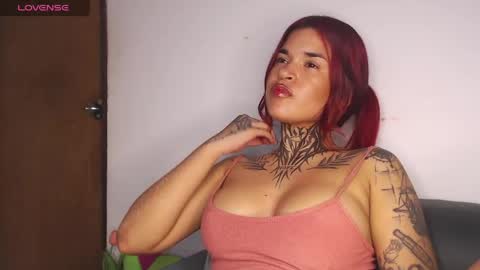 Snapshot of doll_and_thebrown chatting on May 29, 2026, 3:15 am doll_and_thebrown online show from May 29, 2026, 3:15 am