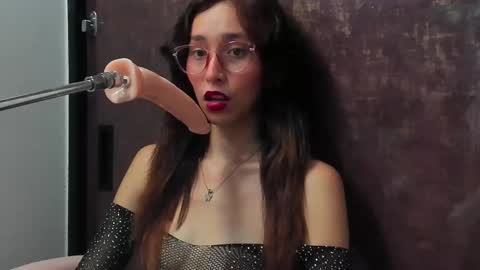 Bella  online show from February 23, 2025, 8:00 pm