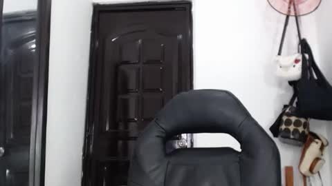 Snapshot of doll_dollys_ chatting on January 10, 2025, 3:58 pm doll_dollys_ online show from January 10, 2025, 3:58 pm