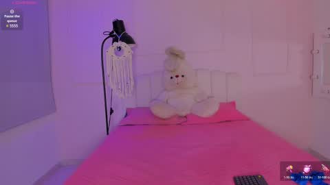 Snapshot of doll_isa_ chatting on April 17, 2026, 9:07 pm doll_isa_ online show from April 17, 2026, 9:07 pm