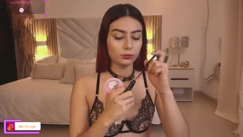 doll_kira_ online show from April 16, 2026, 2:51 pm