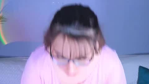 Tessa online show from October 4, 2025, 3:10 pm