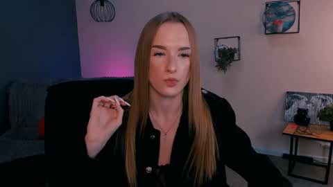 Snapshot of doll_vey chatting on February 28, 2025, 6:52 pm doll_vey online show from February 28, 2025, 6:52 pm