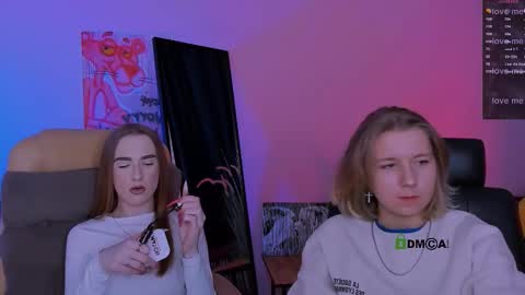 Snapshot of doll_vey chatting on November 7, 2025, 7:58 pm doll_vey online show from November 7, 2025, 7:58 pm