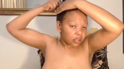 Snapshot of dollerotica699 chatting on November 3, 2025, 8:37 am dollerotica699 online show from November 3, 2025, 8:37 am