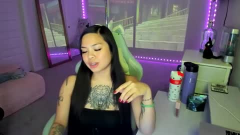 DOLLLFACE online show from September 14, 2025, 4:44 am