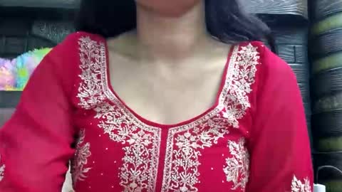 dollmeenu online show from October 13, 2025, 4:51 pm