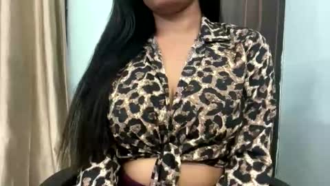 dollmeenu online show from March 23, 2026, 3:27 pm